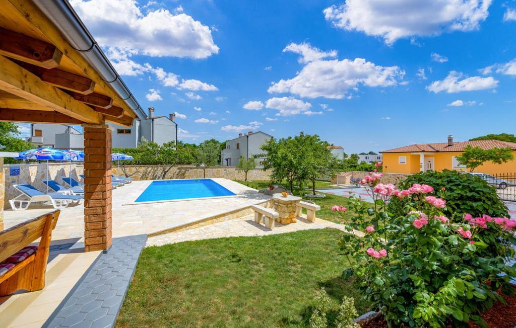 Apartman Blazevic Porec Exterior photo